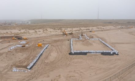 Tijdelijke werkterreinen op strand Maasvlakte