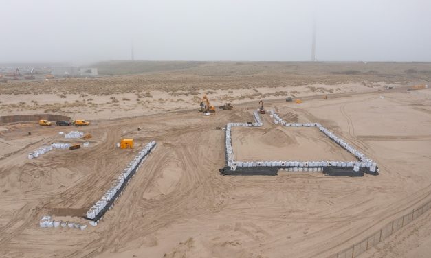 Tijdelijke werkterreinen op strand Maasvlakte