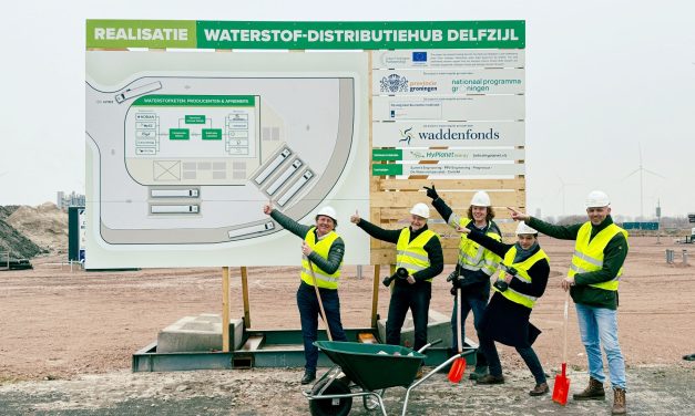 H2 trailer fill station in Delfzijl