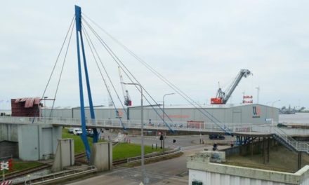 ‘Onveilige’ Keerweerbrug per direct afgesloten